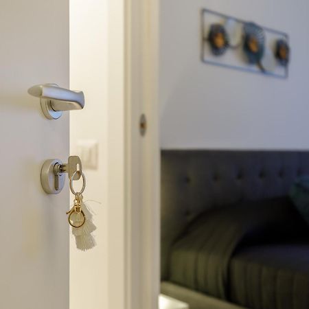 דירות Pieno Centro Di Milano Per Gruppi, Famiglie E Viaggi Di Lavoro מראה חיצוני תמונה
